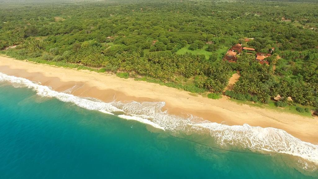 Ranna 212 Beach Resort Kahandamodara Esterno foto