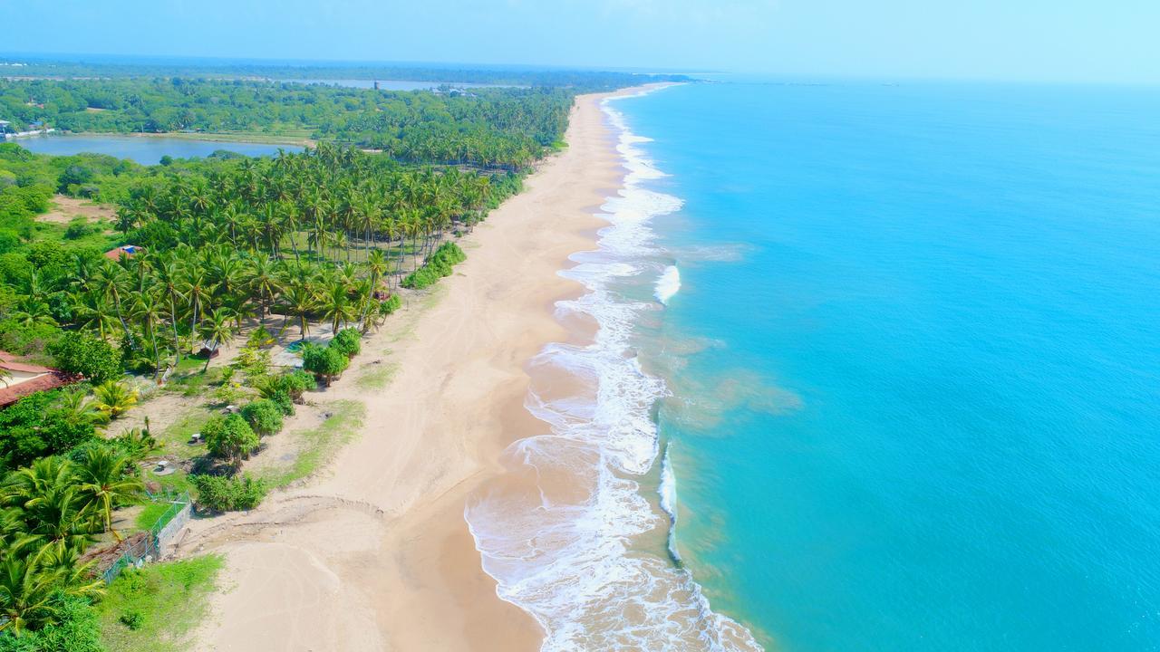 Ranna 212 Beach Resort Kahandamodara Esterno foto