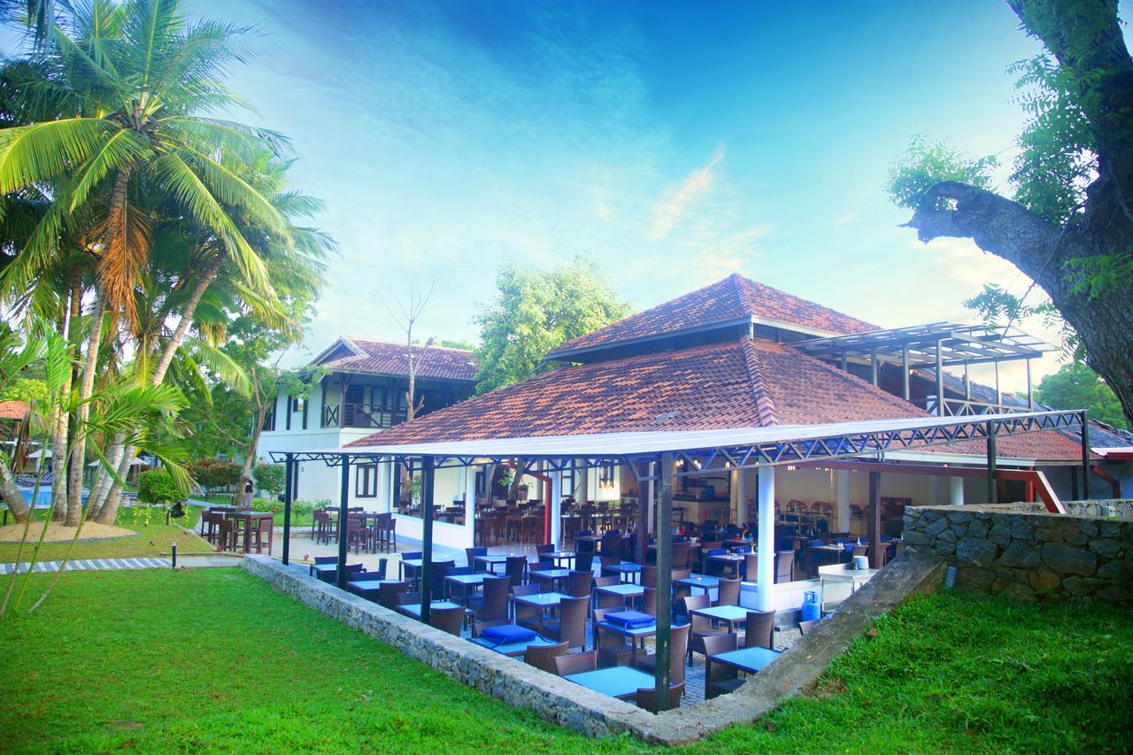 Ranna 212 Beach Resort Kahandamodara Esterno foto