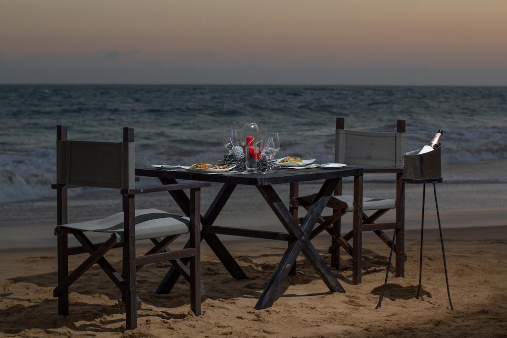 Ranna 212 Beach Resort Kahandamodara Esterno foto